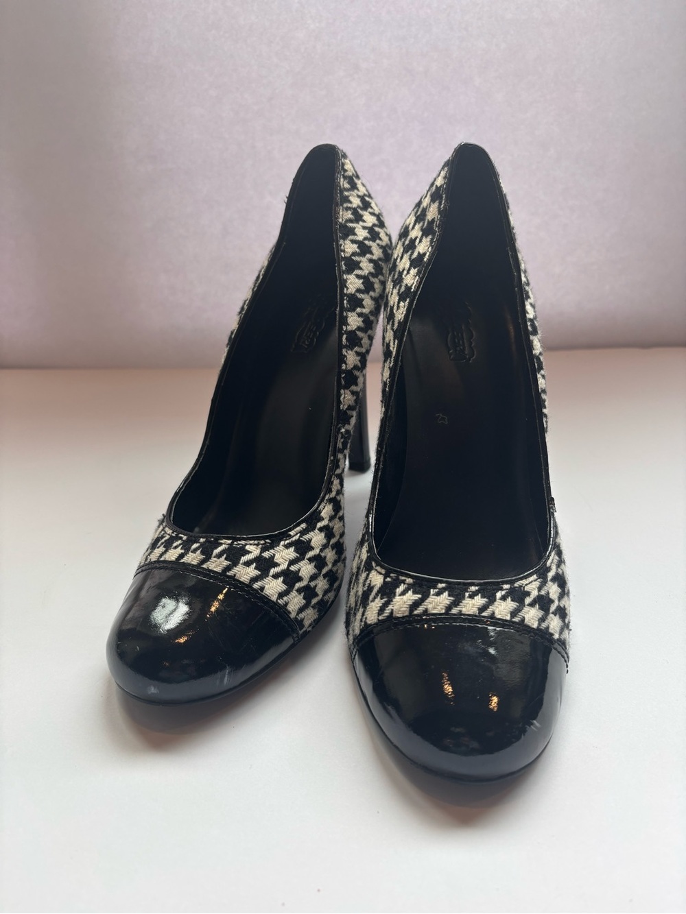 Oh Deer! Black & White Houndstooth Cap-Toe Pumps